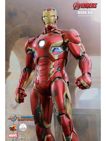 Коллекционная фигурка Железный Человек Марк 45 в масштабе 1:4 - Мстители: Эра Альтрона от Hot Toys