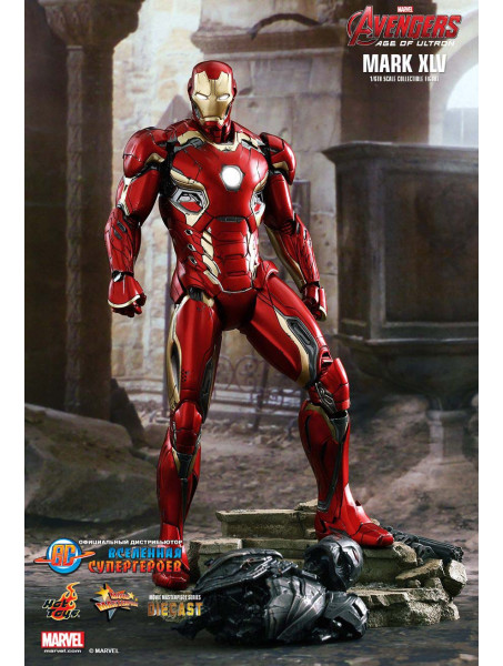 Коллекционная фигурка Железный Человек Марк 45 - Мстители: Эра Альтрона от Hot Toys