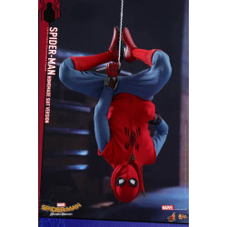 Коллекционная фигурка Человек-паук (домашний костюм) от Hot Toys